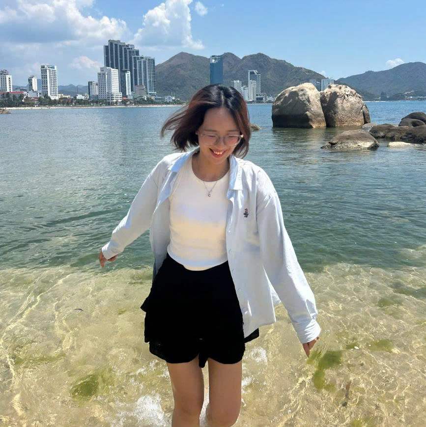 Hoàng Thị Phương Khanh