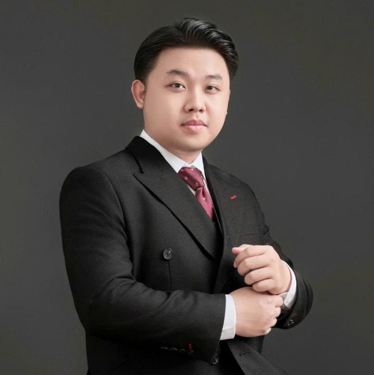 Nguyễn Việt Hoàng