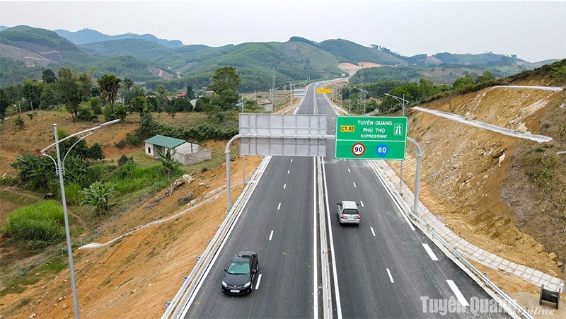 <strong>Kết nối giao thông thuận lợi với các tuyến cao tốc phía Bắc</strong>