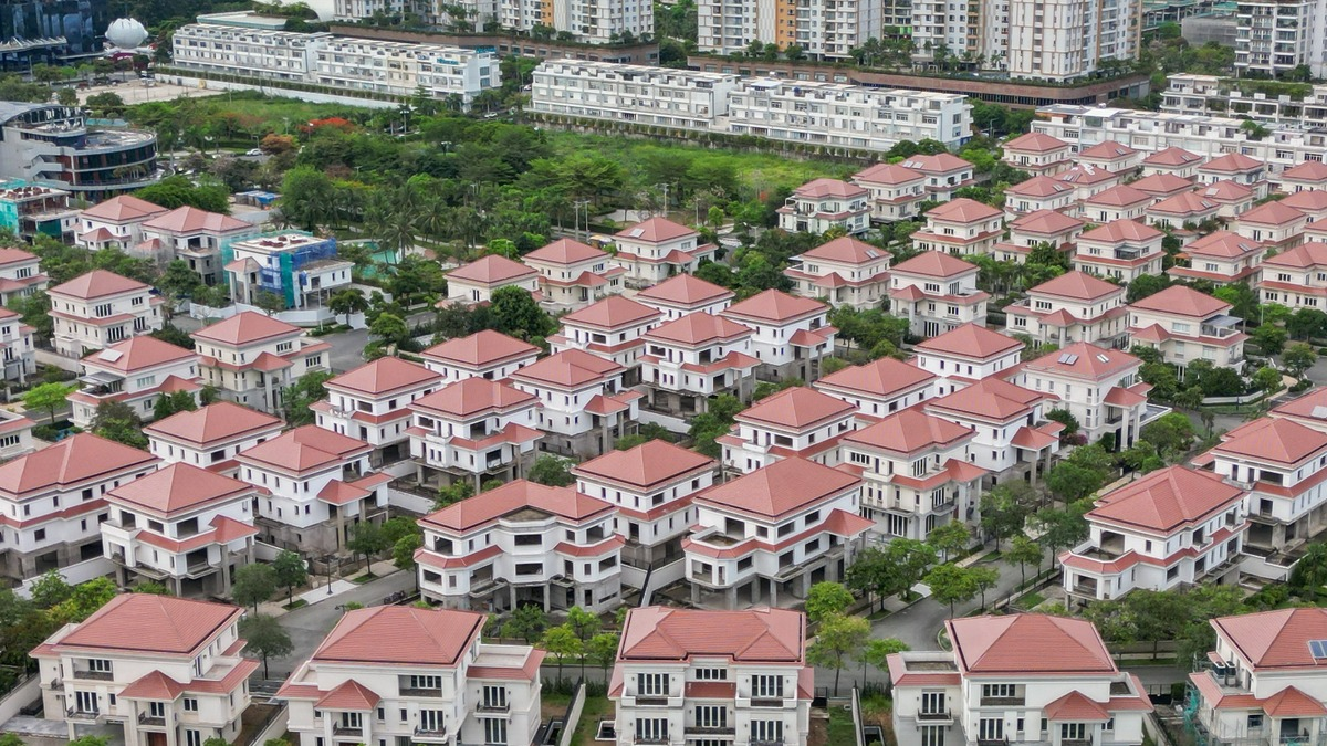 Đề Xuất Thu Tiền Đặt Cọc Mua Nhà Ngay Khi Khởi Công: Góc Nhìn Pháp Lý Và Tác Động Thị Trường Bất Động Sản