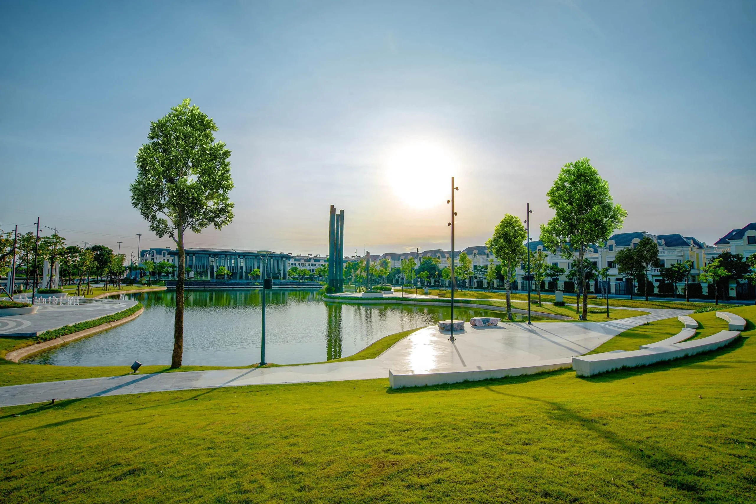 Công viên hồ khu đô thị Anlac Green Symphony lúc hoàng hôn