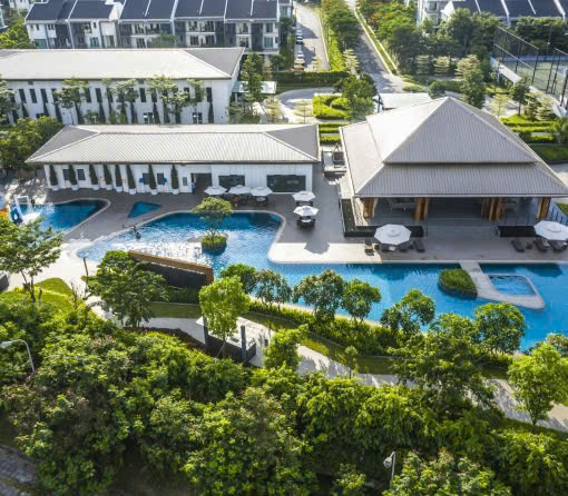 Khu bể bơi ParkCity Club Hanoi nhìn từ trên cao